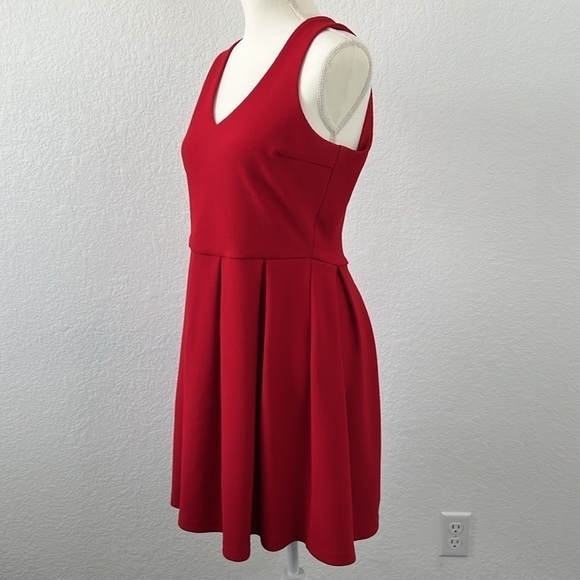 Maude Red Fit and‎ Flare Dress - Picture 3 of 11